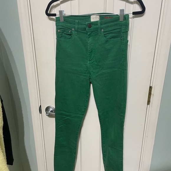 Alice & Olivia High Rise Skinny Jean in “Basil” - Picture 2 of 6